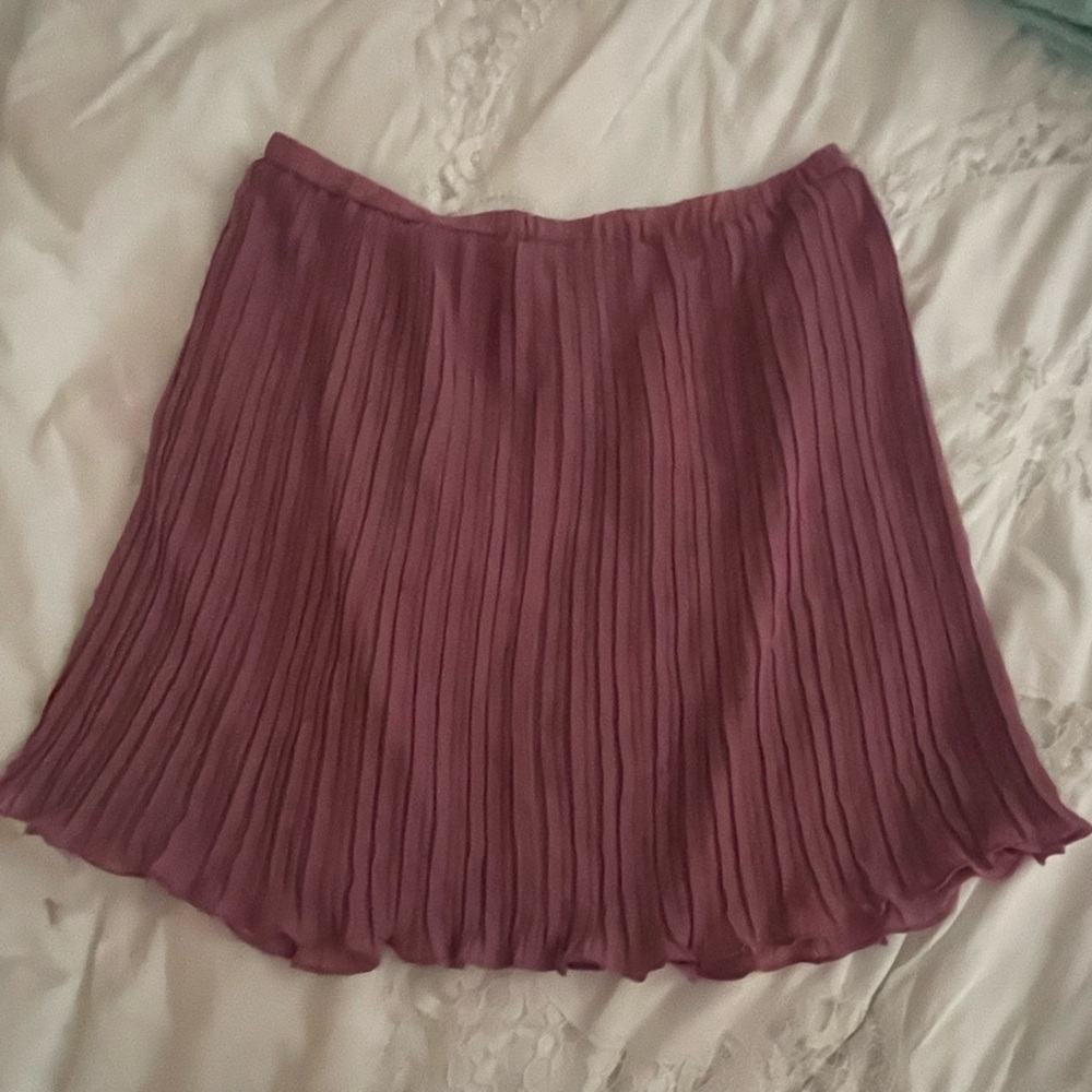LOFT Pink Pleated Mini Skirt for summer days!
